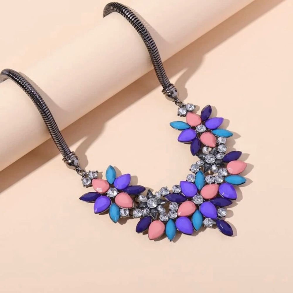 RHINESTONE STATEMENT NECKLACE FORMAL